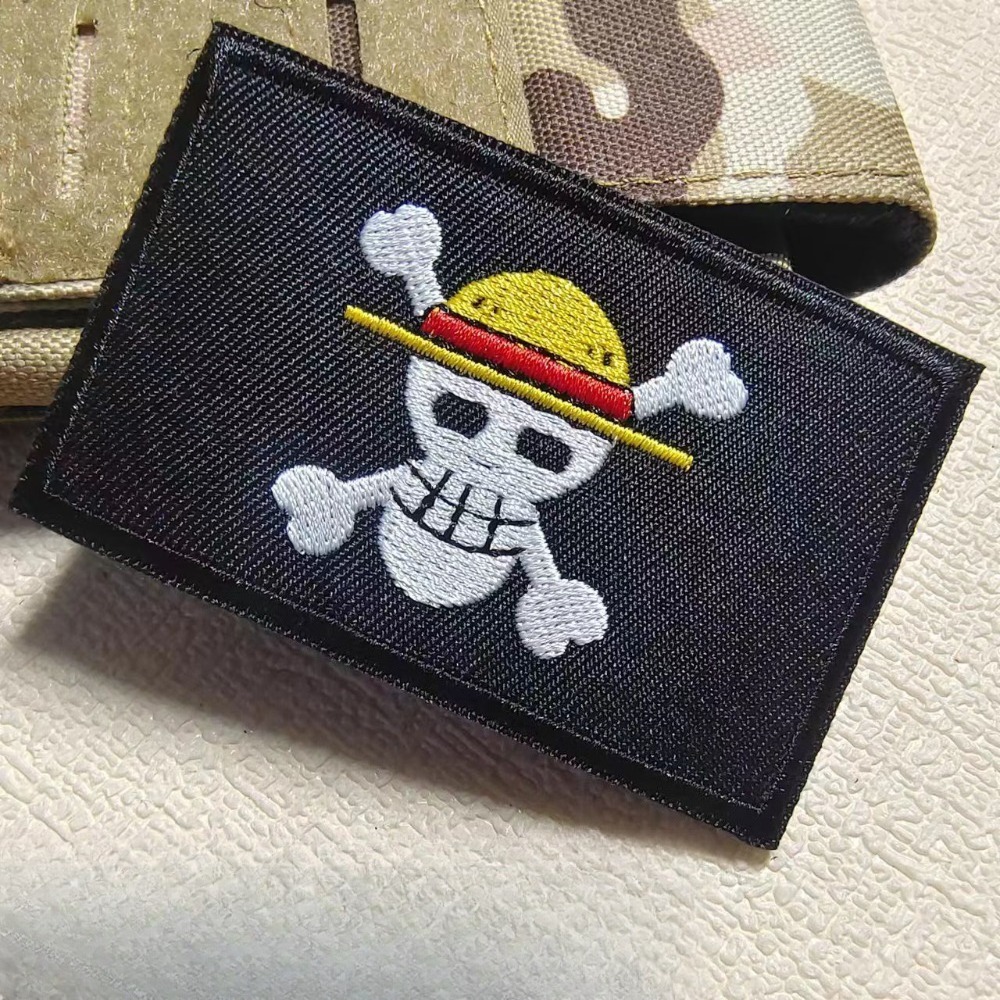 One Piece Badg Cartoon sleeve  - đánh giá và giá Embroidery Patch