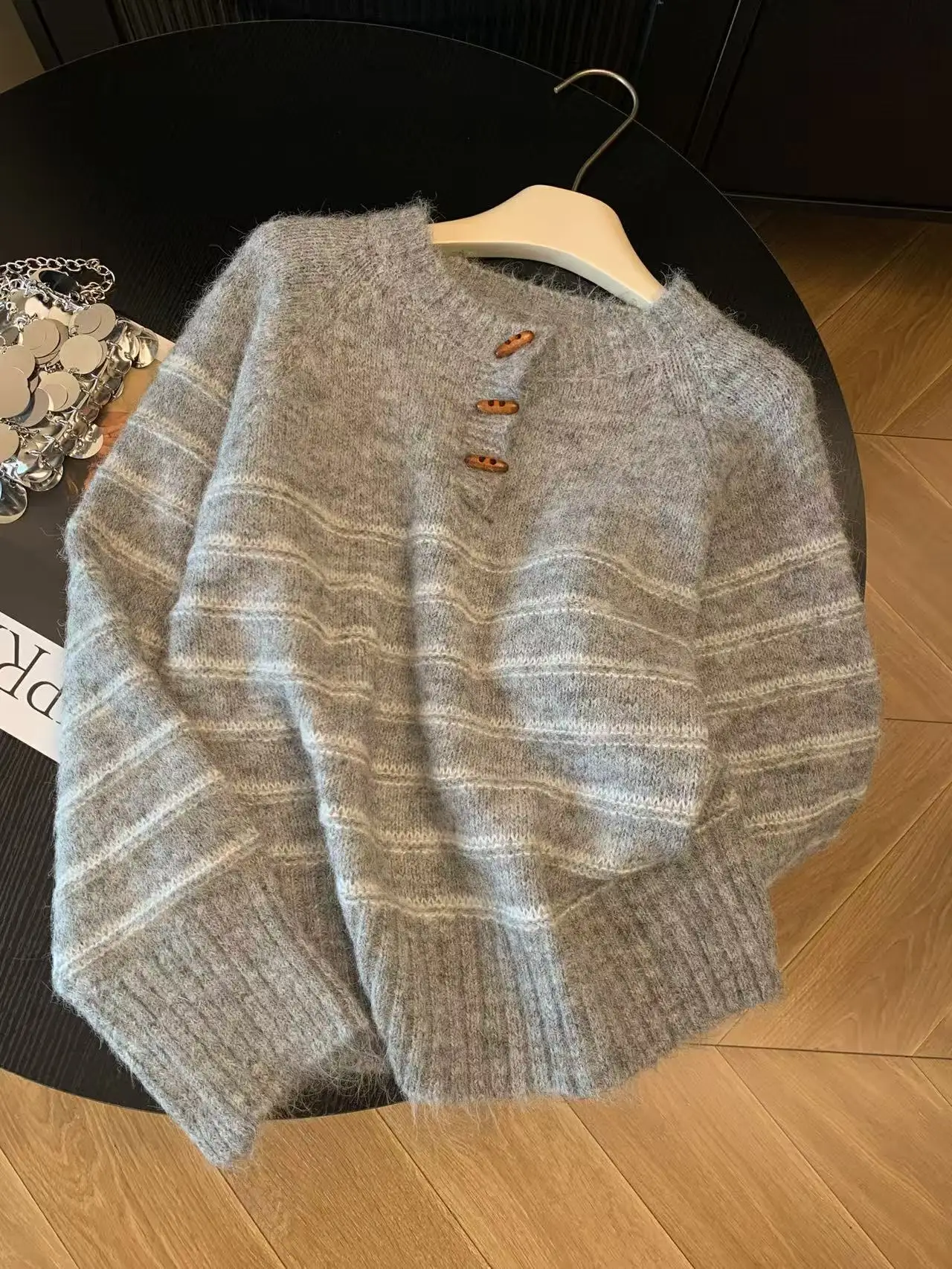 Autumn Winter Women's Striped  - đánh giá và giá Embroidery A