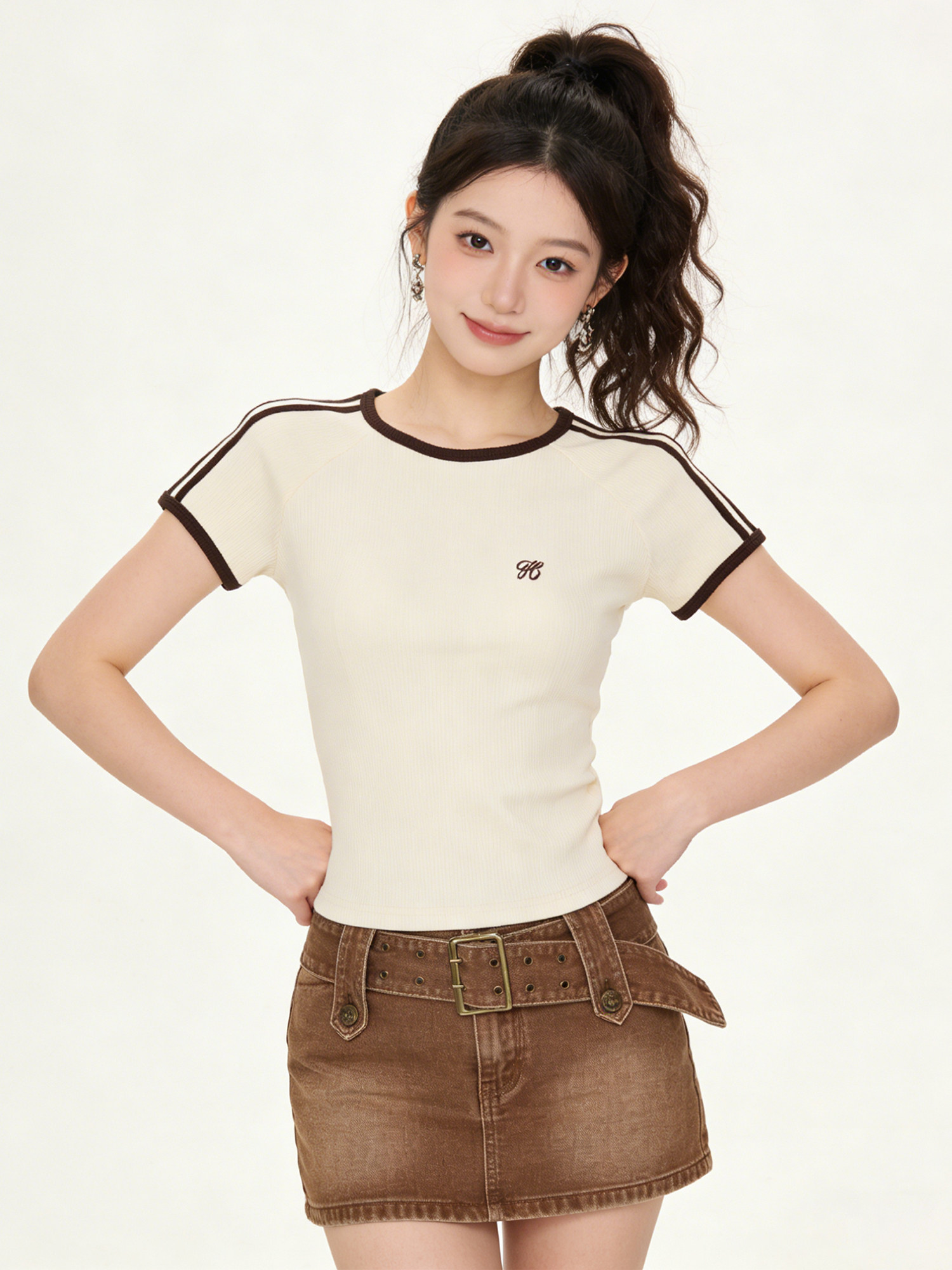 Slim Fit Short Sleeve T-Shirt  - đánh giá và giá Embroidery Moisturizer