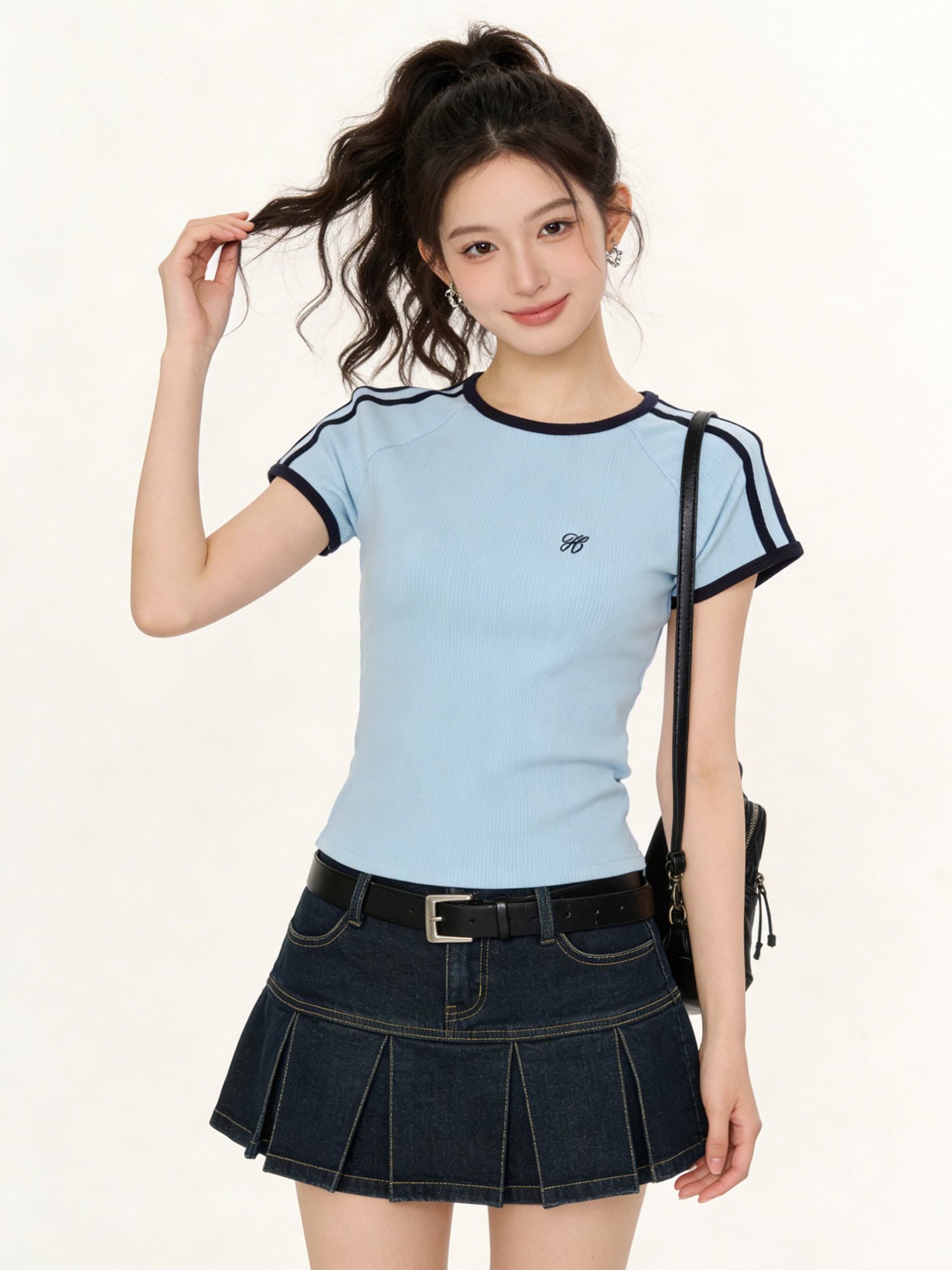 Slim Fit Short Sleeve T-Shirt  - đánh giá và giá Embroidery Moisturizer