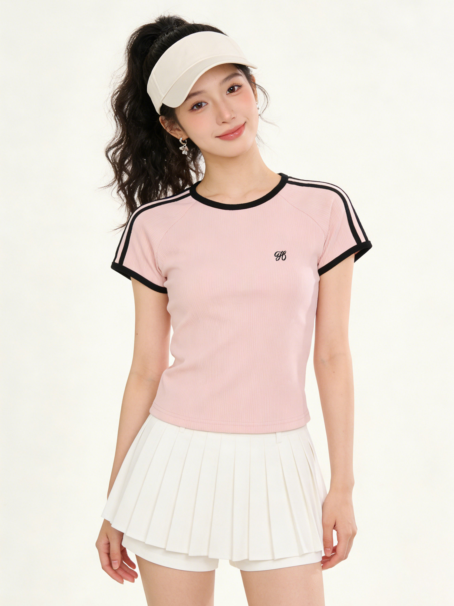 Slim Fit Short Sleeve T-Shirt  - đánh giá và giá Embroidery Moisturizer