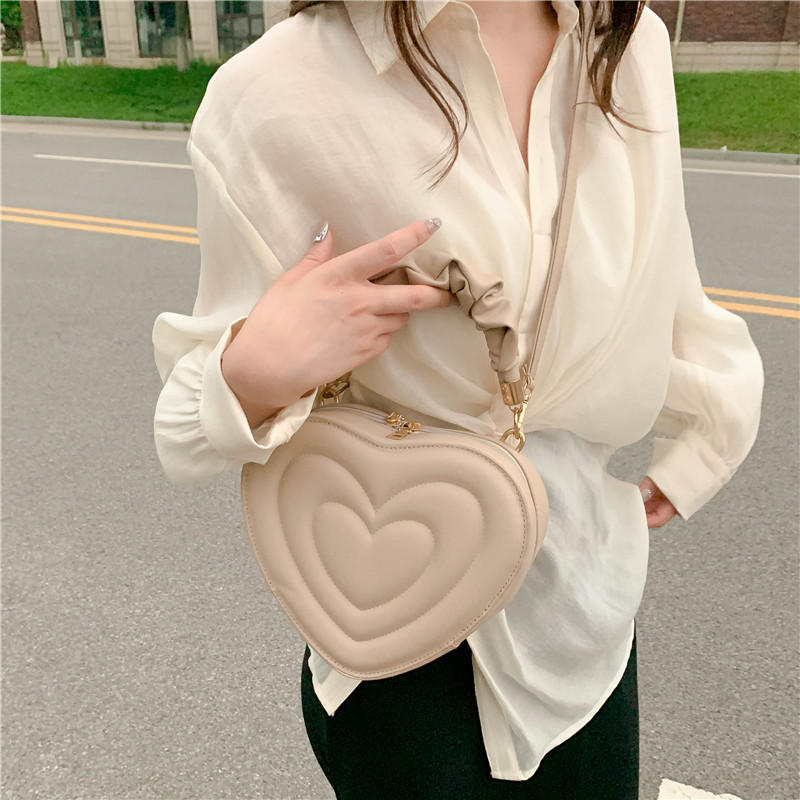 Fashion Love Heart Shape Shoul - đánh giá và giá Embroidery Design Love